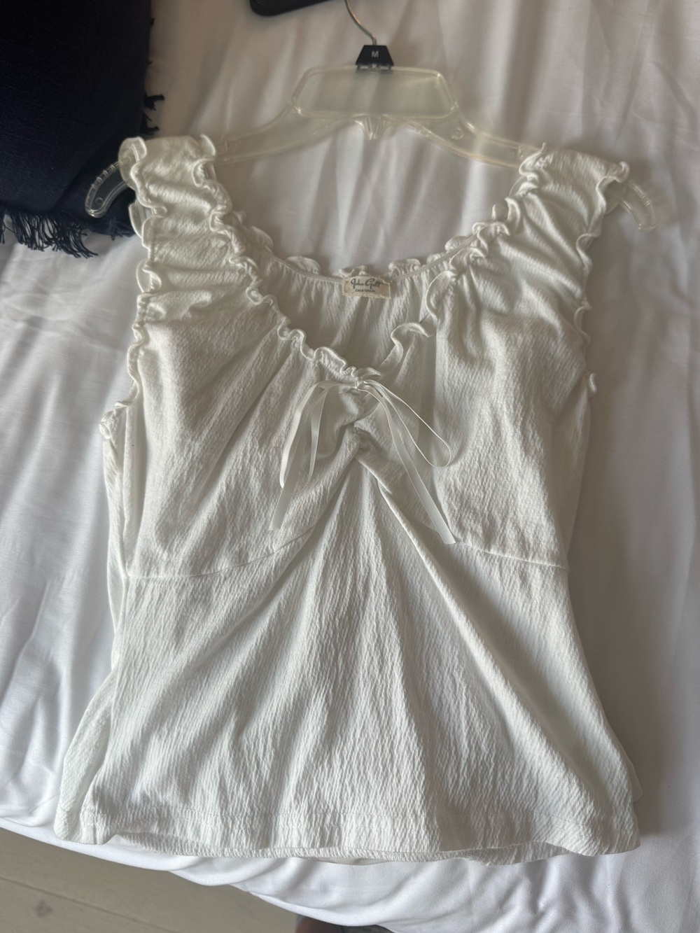 BRANDY MELVILLE SHIRT - Picture 2 of 2